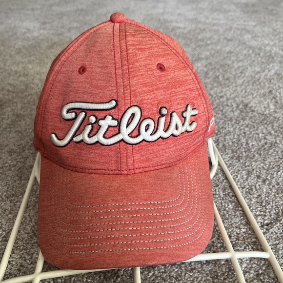 Titleist FJ Pro V1 Hat Cap Adult S/M Fitted Red Golf Moisture Wicking Stretch - Picture 1 of 5